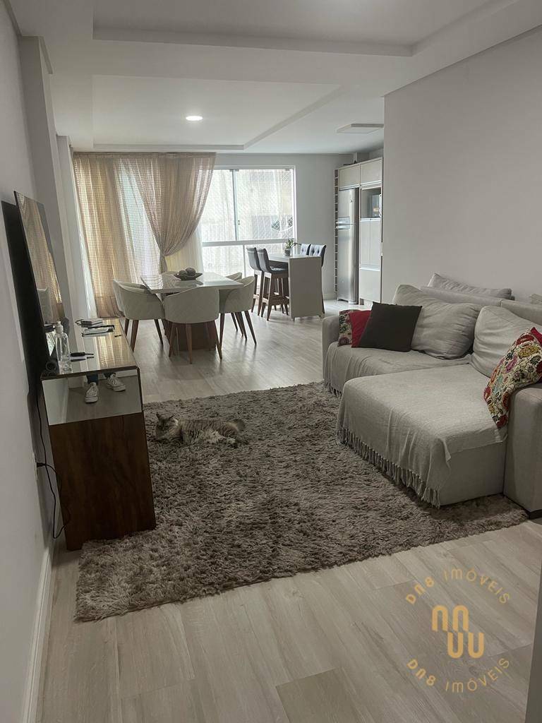 Apartamento à venda com 3 quartos, 115m² - Foto 8