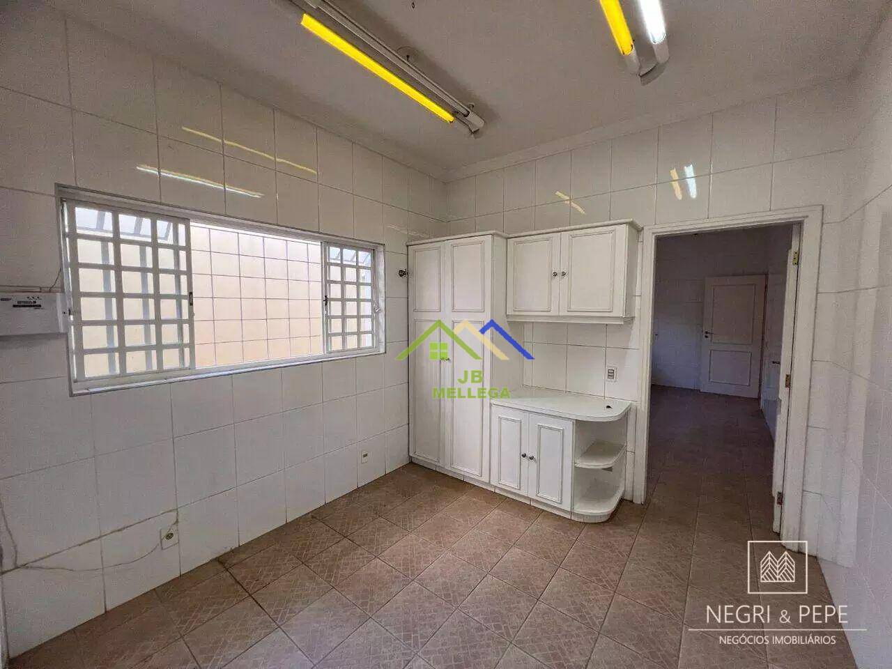 Casa à venda com 4 quartos, 230m² - Foto 39