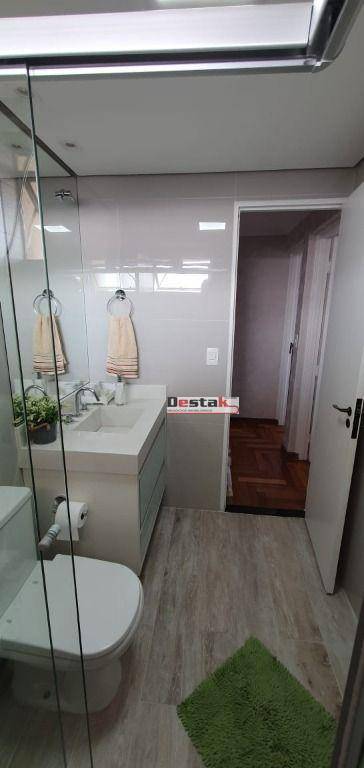 Apartamento à venda com 2 quartos, 80m² - Foto 11