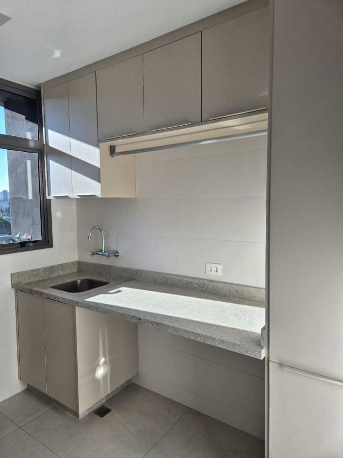 Apartamento à venda com 3 quartos, 151m² - Foto 4