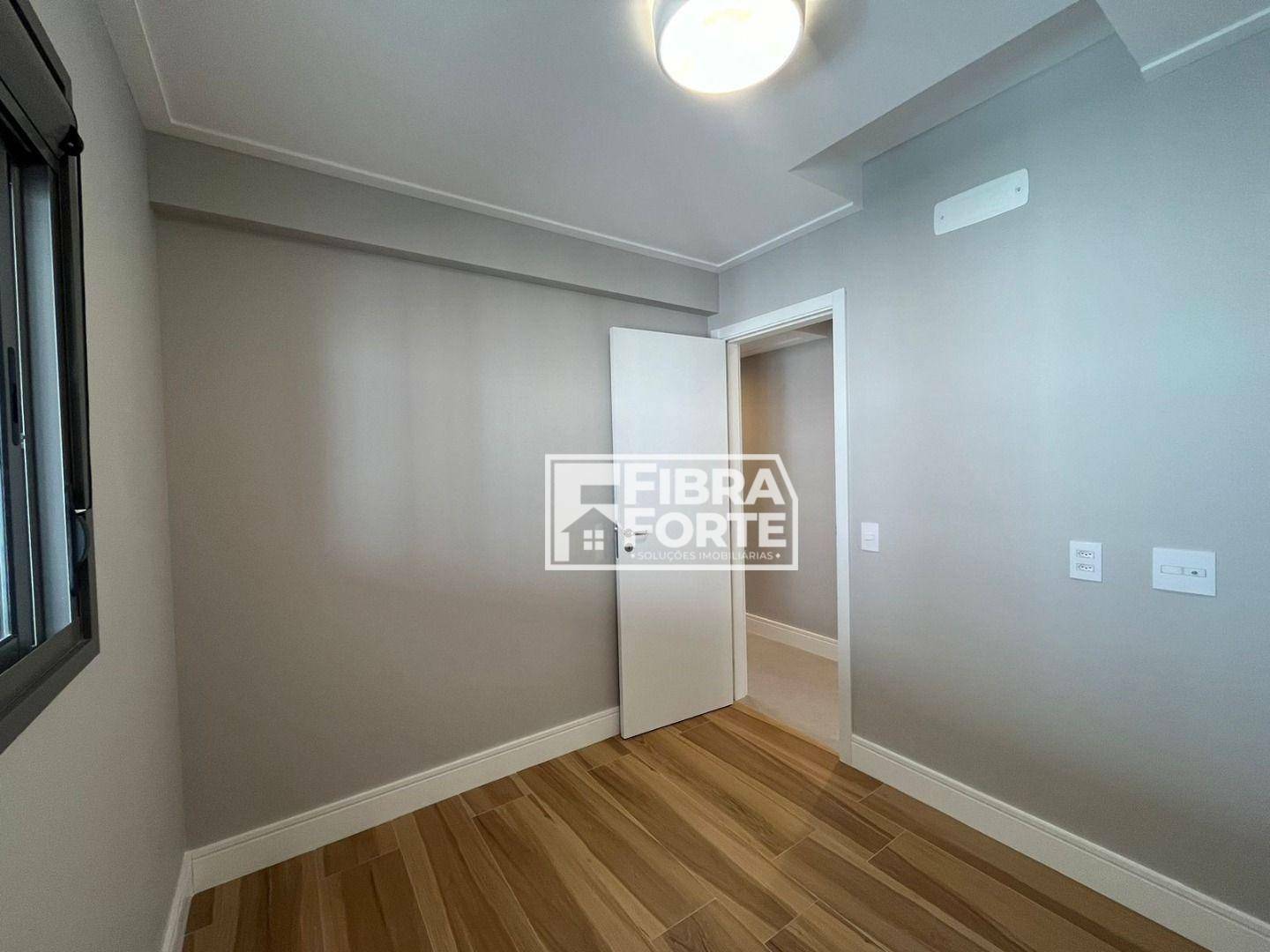 Apartamento à venda com 4 quartos, 155m² - Foto 21