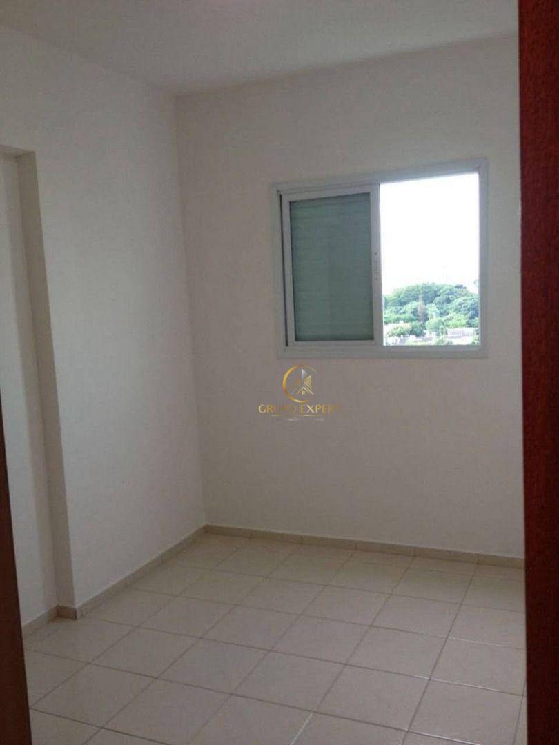 Apartamento para alugar com 2 quartos, 55m² - Foto 10