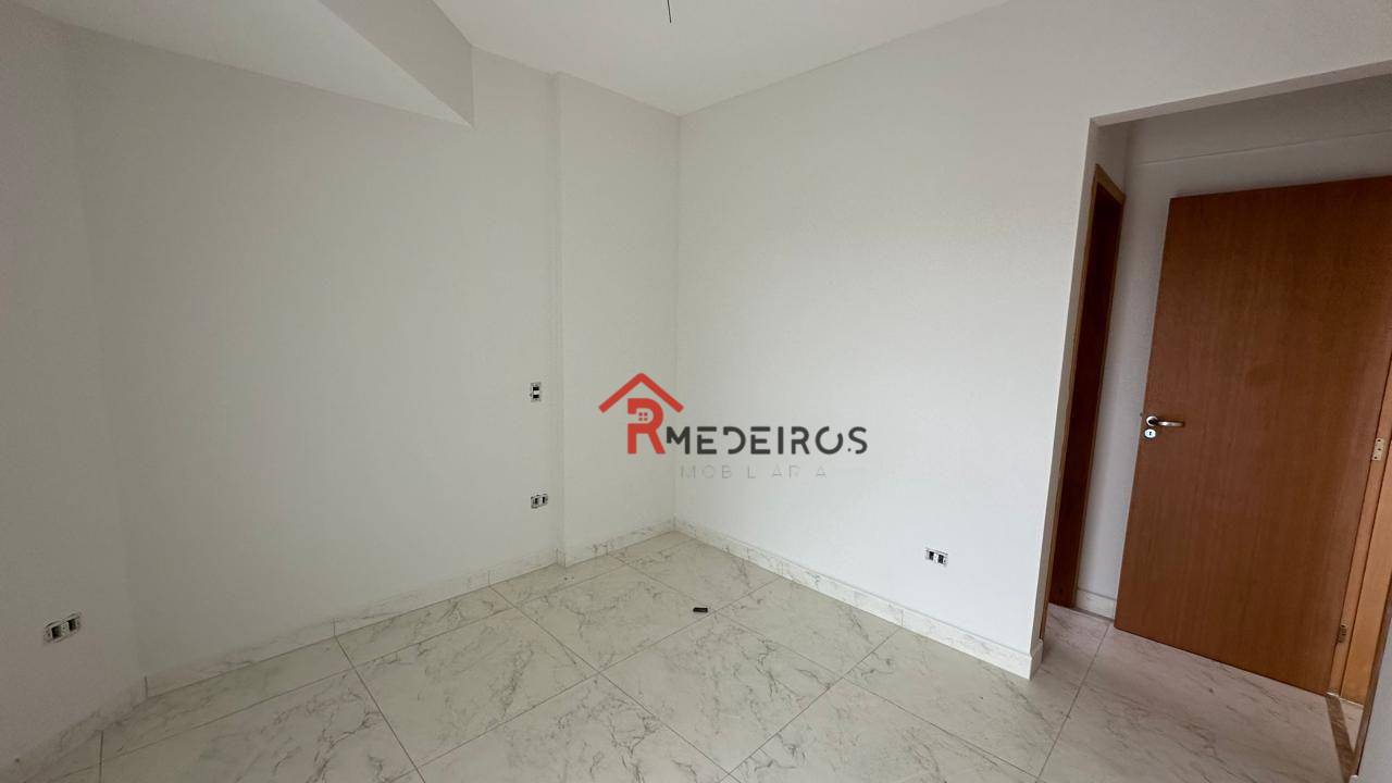 Apartamento à venda com 2 quartos, 75m² - Foto 12