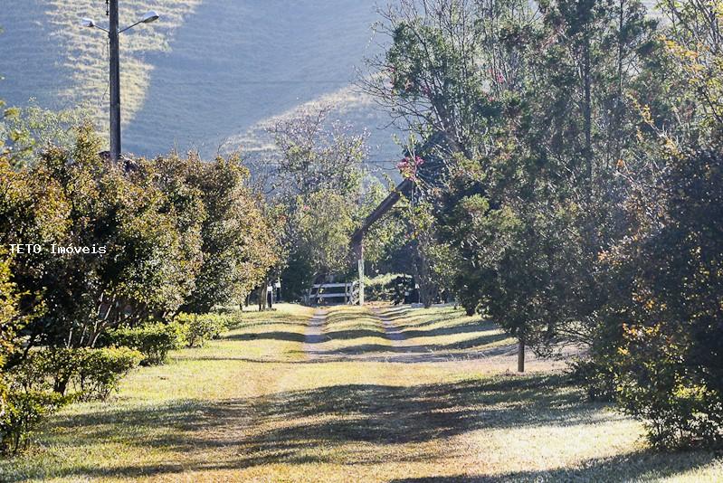 Prédio Inteiro à venda com 6 quartos, 2m² - Foto 13