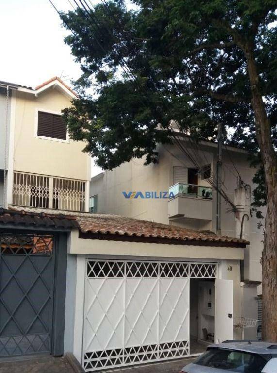 Sobrado à venda com 4 quartos, 180m² - Foto 1