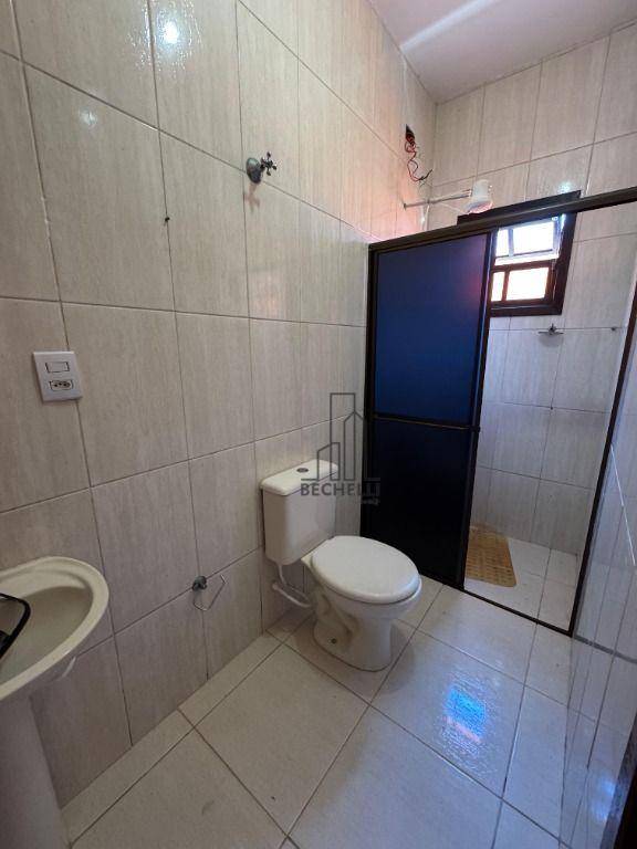 Casa para alugar com 2 quartos, 80m² - Foto 8