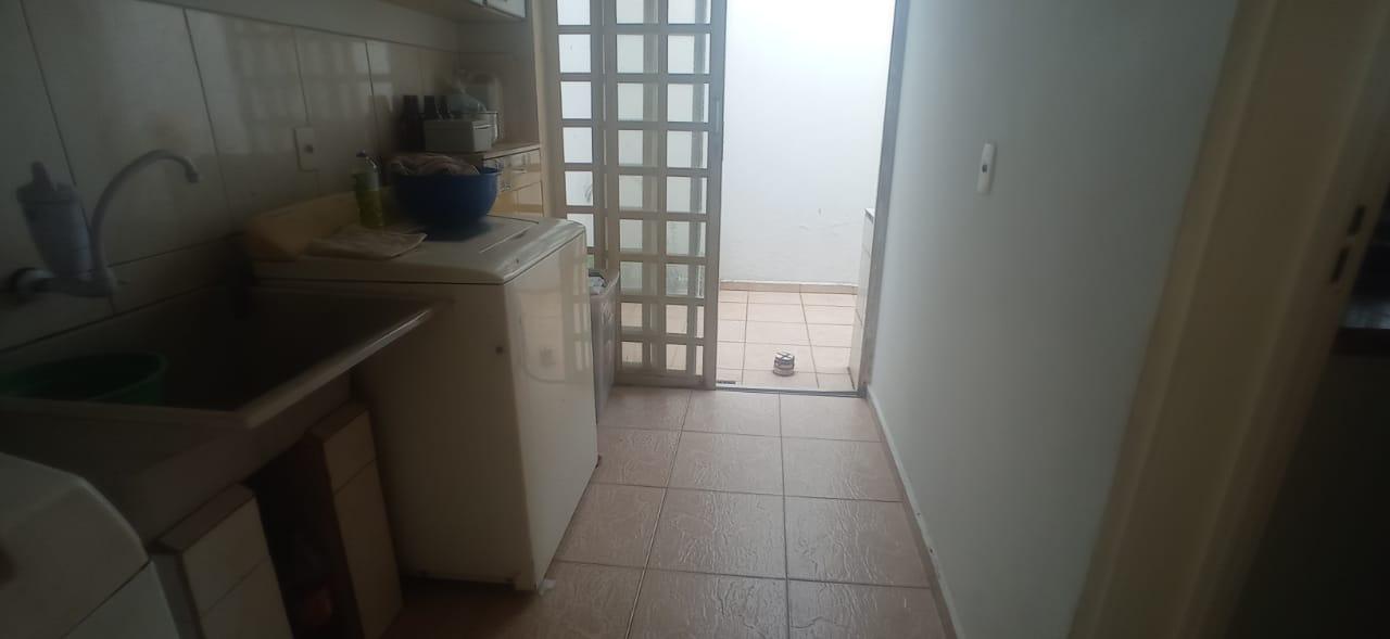 Casa à venda com 4 quartos, 260m² - Foto 20