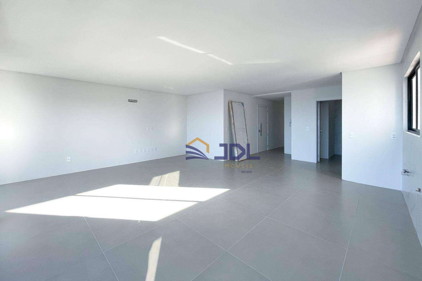 Apartamento à venda com 3 quartos, 134m² - Foto 5