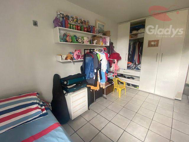 Casa à venda com 3 quartos, 300m² - Foto 31