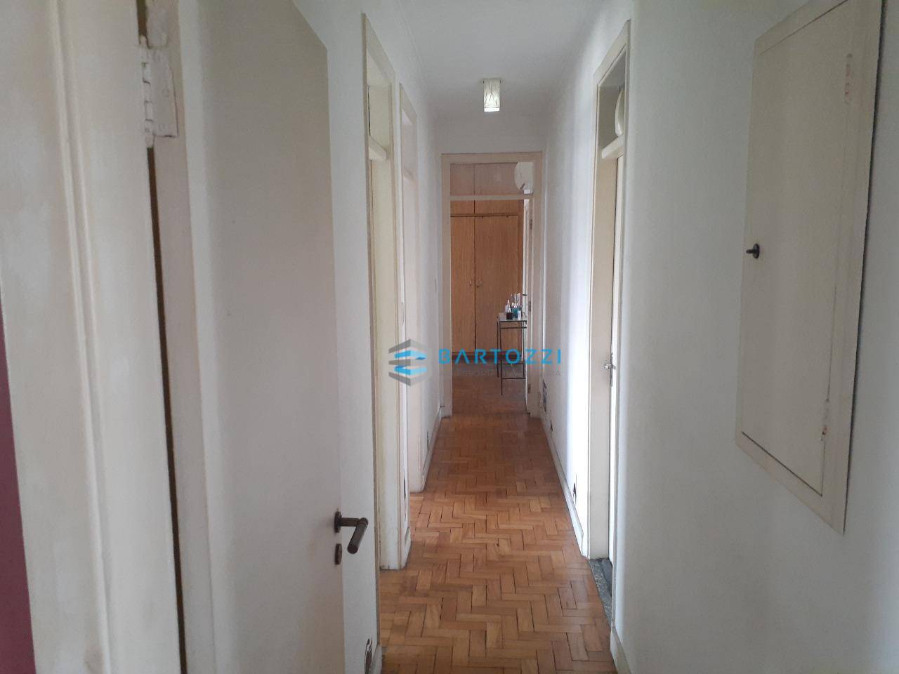 Apartamento à venda com 3 quartos, 210m² - Foto 6