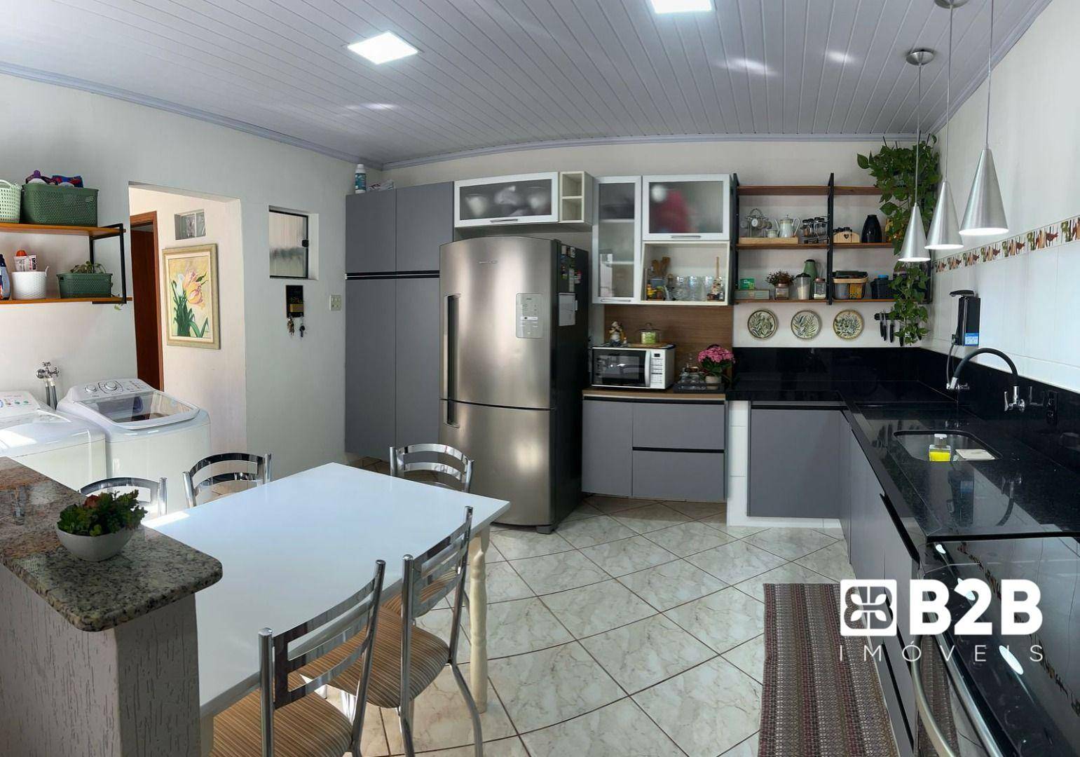 Casa, 3 quartos, 153 m² - Foto 1