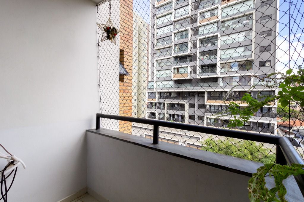 Apartamento à venda com 2 quartos, 60m² - Foto 5