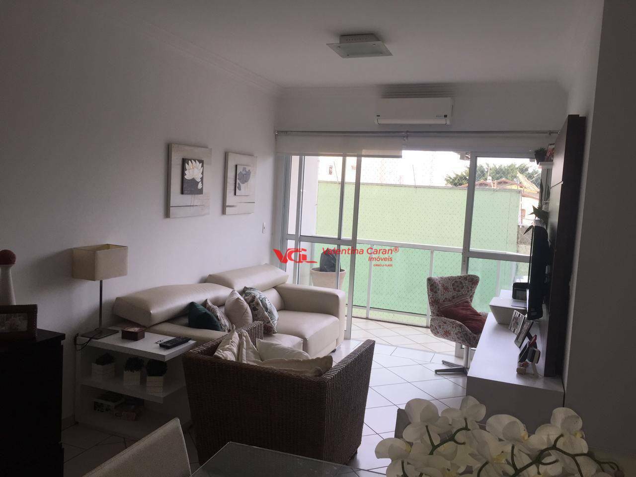 Apartamento à venda com 3 quartos, 89m² - Foto 2