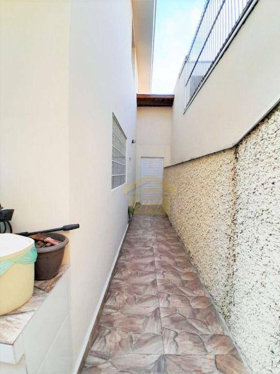 Sobrado à venda com 3 quartos, 230m² - Foto 17