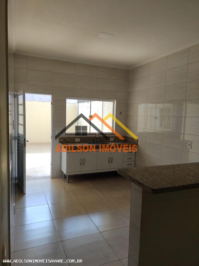 Casa à venda com 3 quartos, 200m² - Foto 12