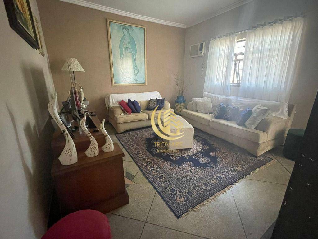 Casa à venda e aluguel com 4 quartos, 180m² - Foto 11
