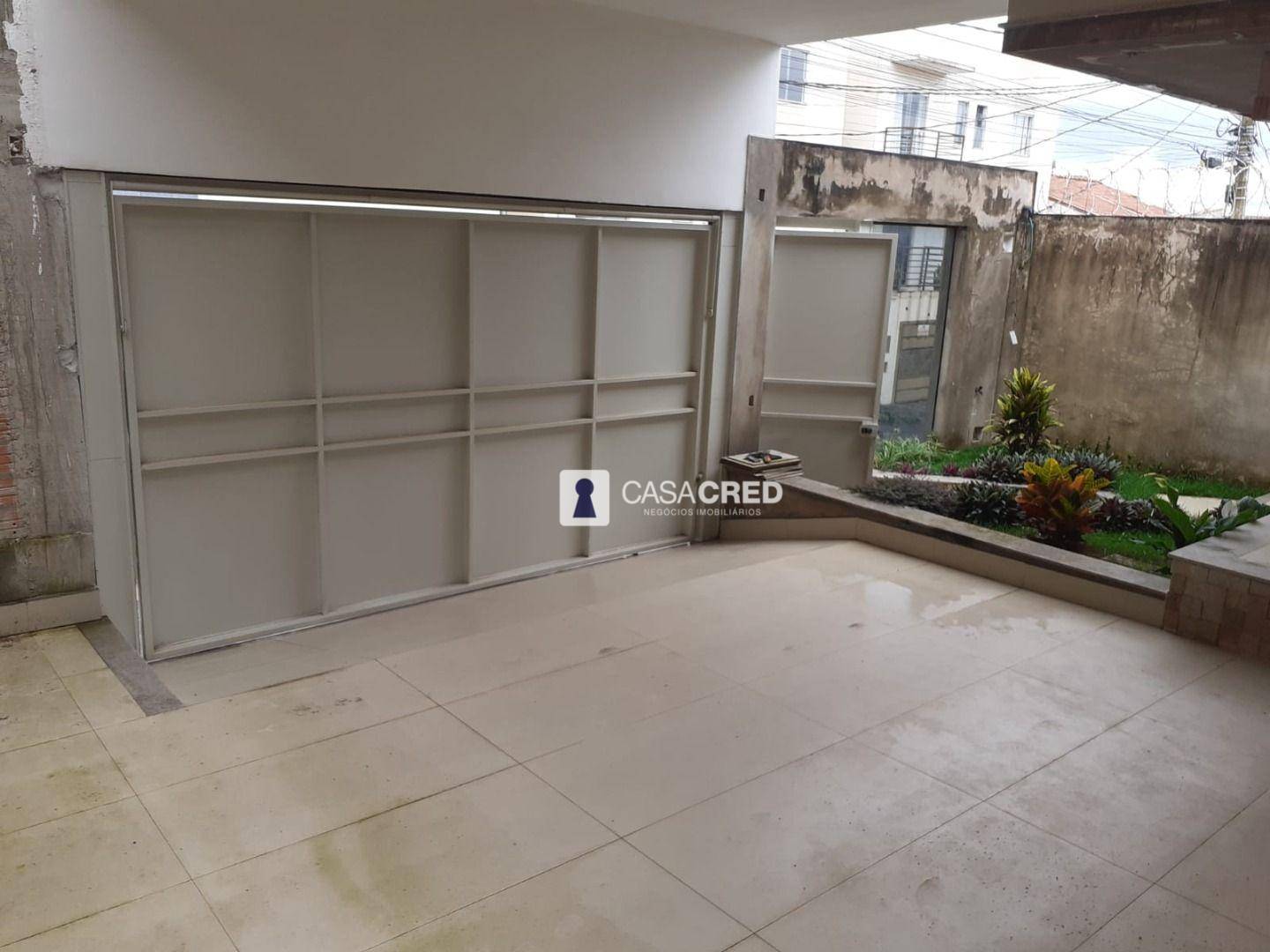 Casa à venda com 3 quartos, 175m² - Foto 2