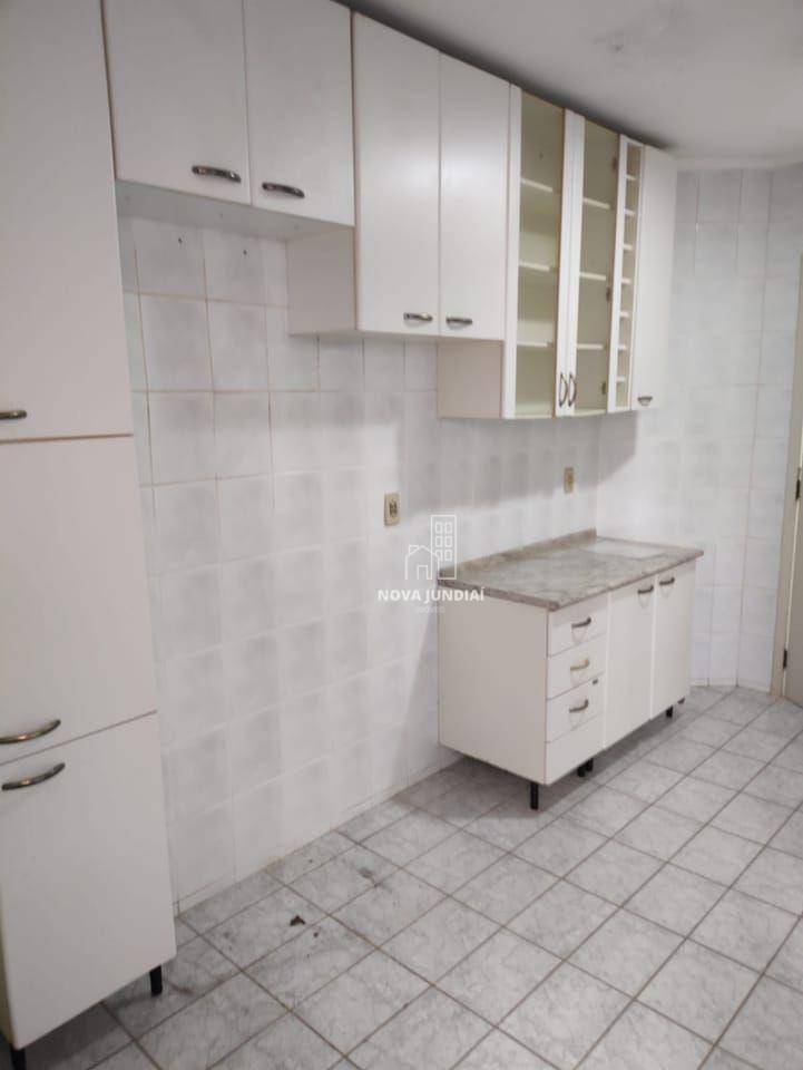 Apartamento para alugar com 3 quartos, 96m² - Foto 4