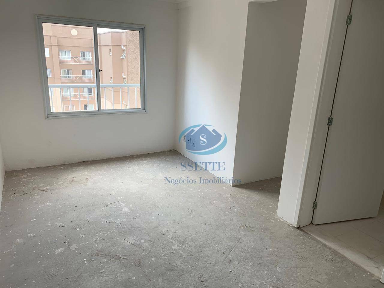 Apartamento à venda com 2 quartos, 50m² - Foto 1