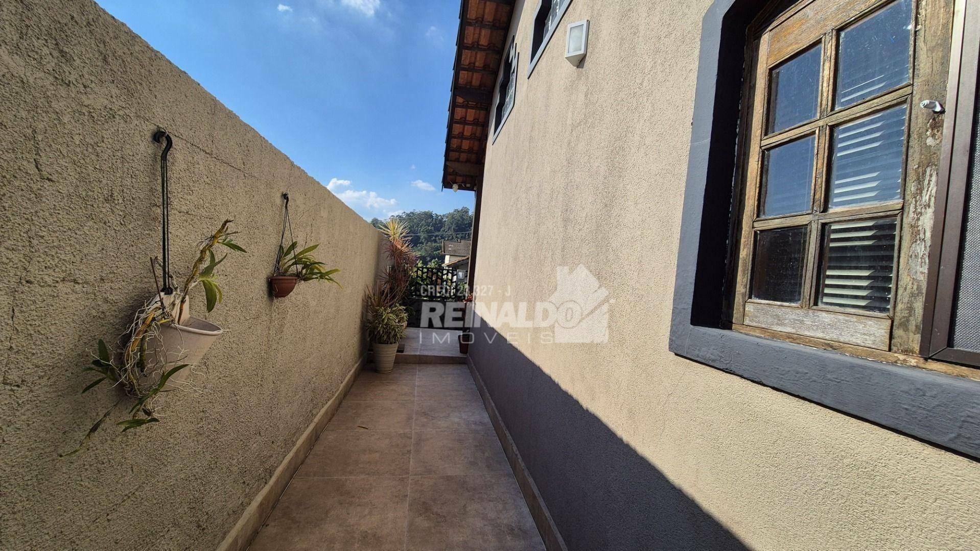 Casa de Condomínio para alugar com 4 quartos, 239m² - Foto 46