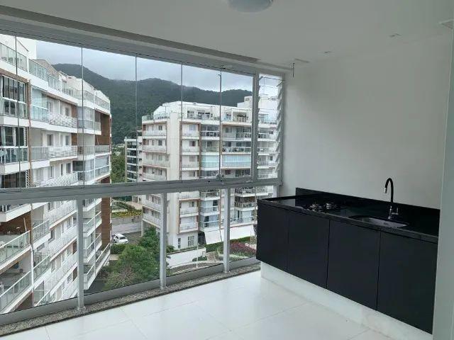 Apartamento à venda com 2 quartos, 67m² - Foto 32