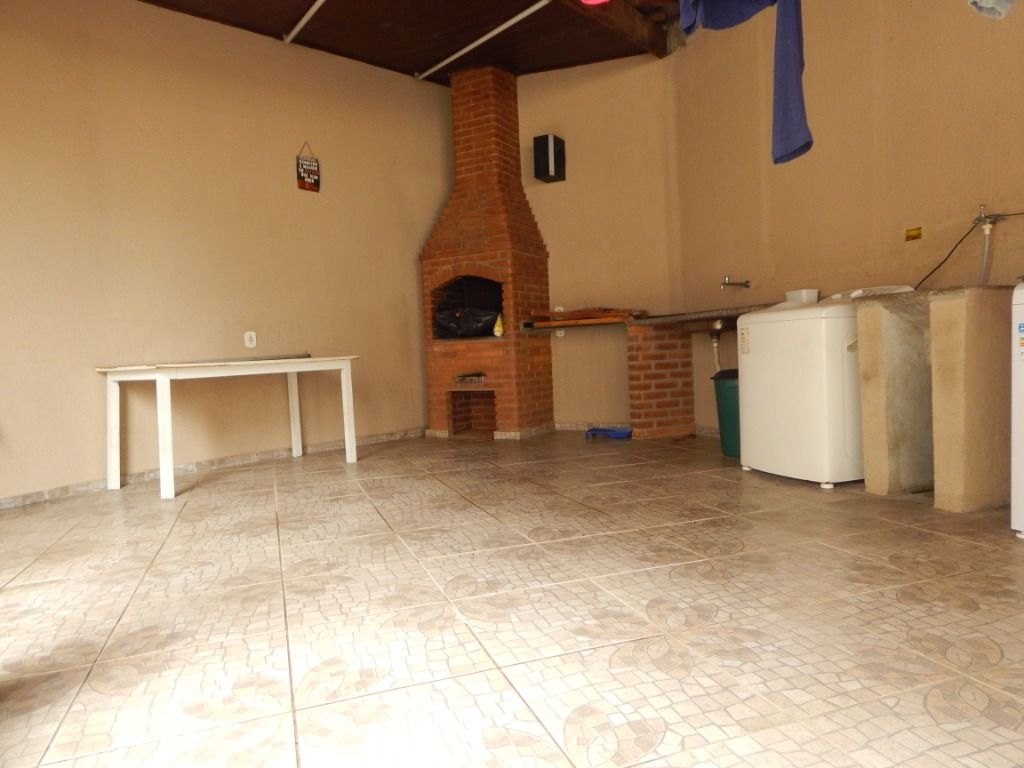 Sobrado à venda com 2 quartos, 235m² - Foto 42