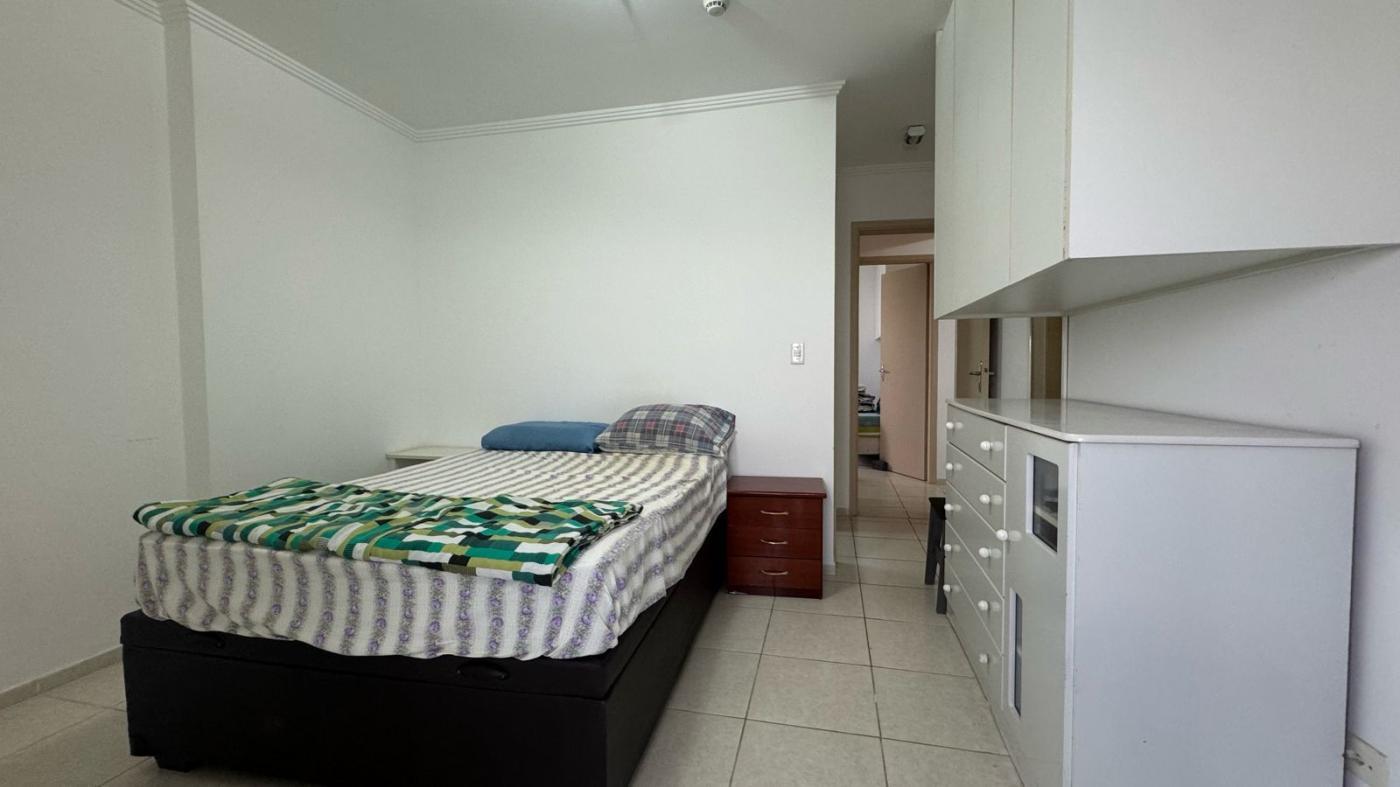 Apartamento à venda com 2 quartos, 70m² - Foto 14