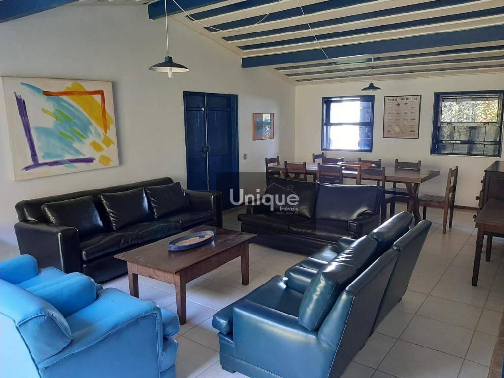 Casa à venda com 4 quartos, 250m² - Foto 5