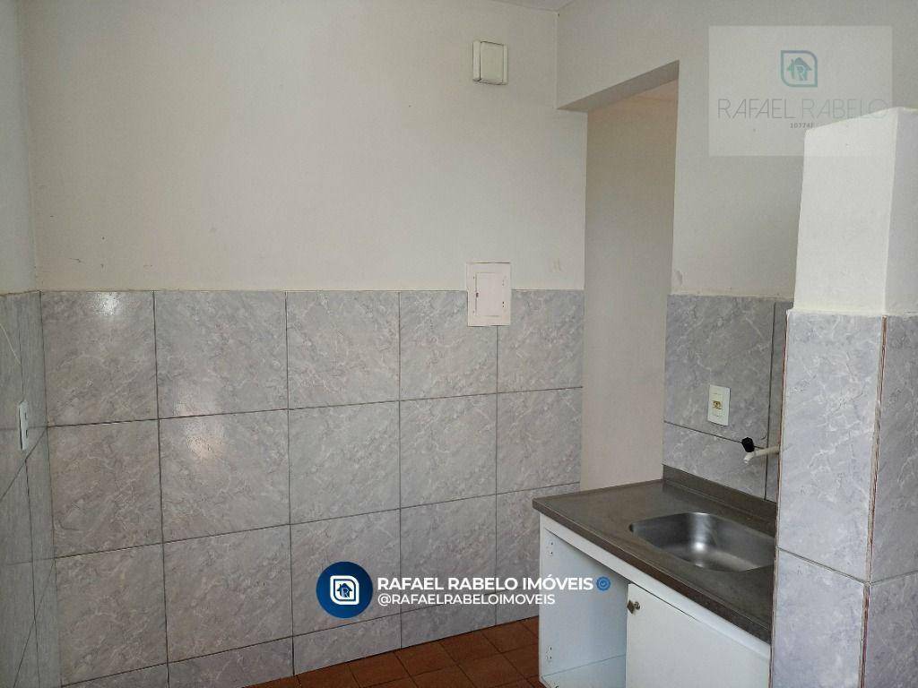 Apartamento para alugar com 3 quartos, 67m² - Foto 4