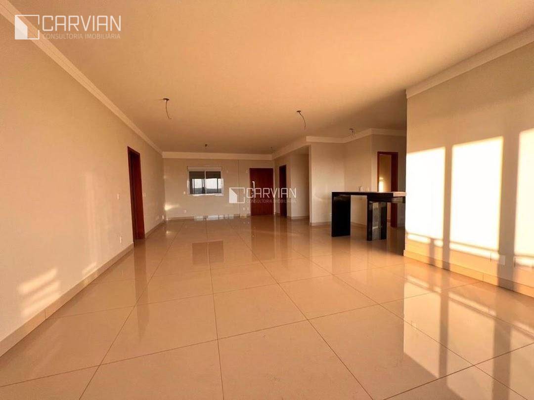 Apartamento à venda com 3 quartos, 195m² - Foto 9