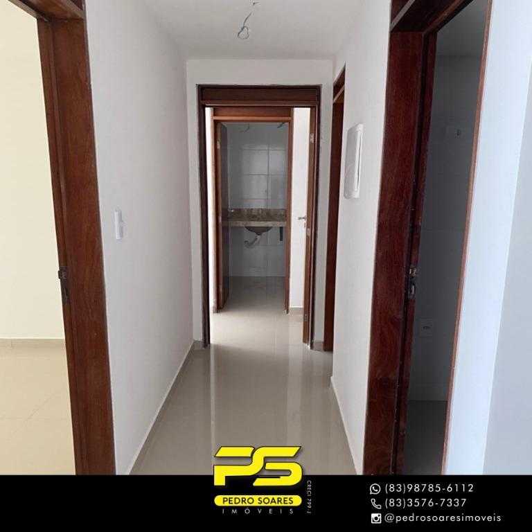 Apartamento à venda com 3 quartos, 150m² - Foto 2