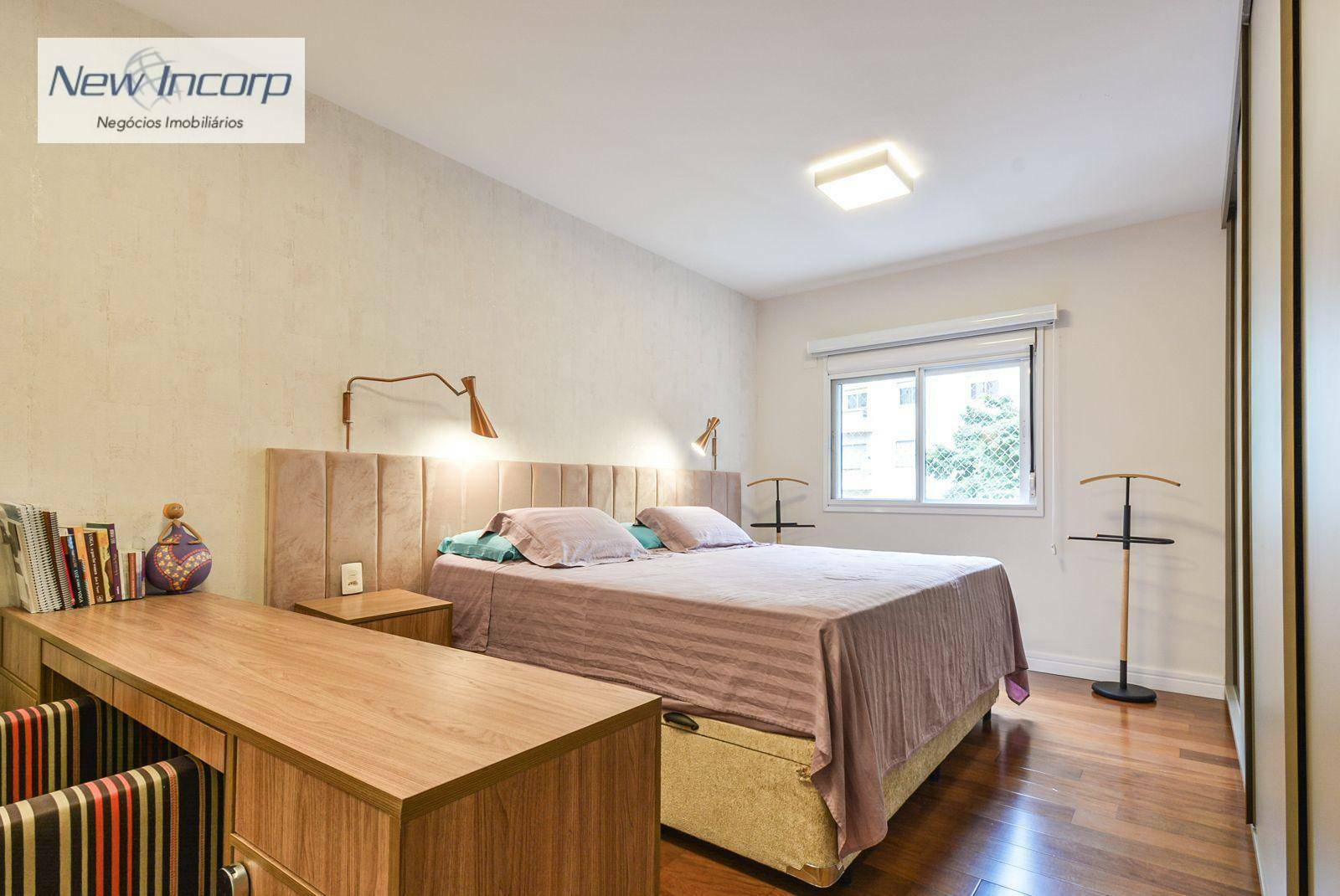 Apartamento à venda com 4 quartos, 208m² - Foto 25