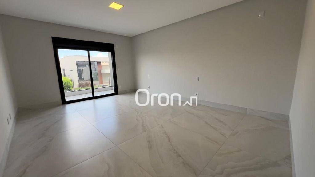 Sobrado à venda com 4 quartos, 270m² - Foto 9