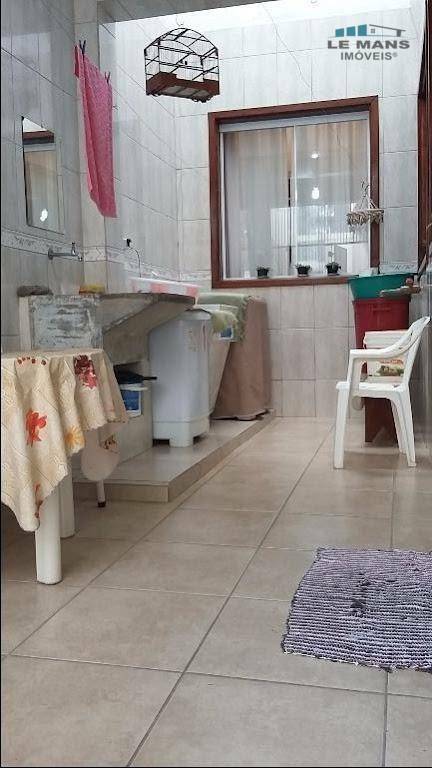 Casa à venda com 3 quartos, 195m² - Foto 16