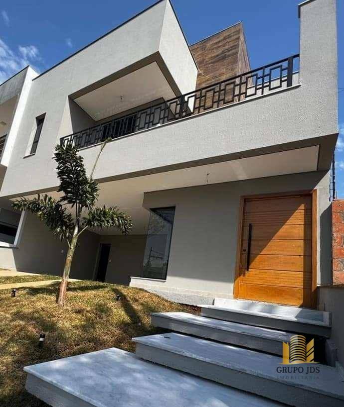 Casa à venda com 3 quartos, 156m² - Foto 1