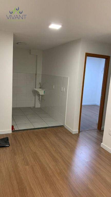 Apartamento para alugar com 2 quartos, 43m² - Foto 2
