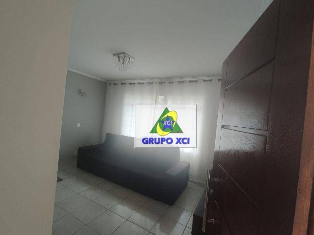 Casa à venda com 3 quartos, 240m² - Foto 12