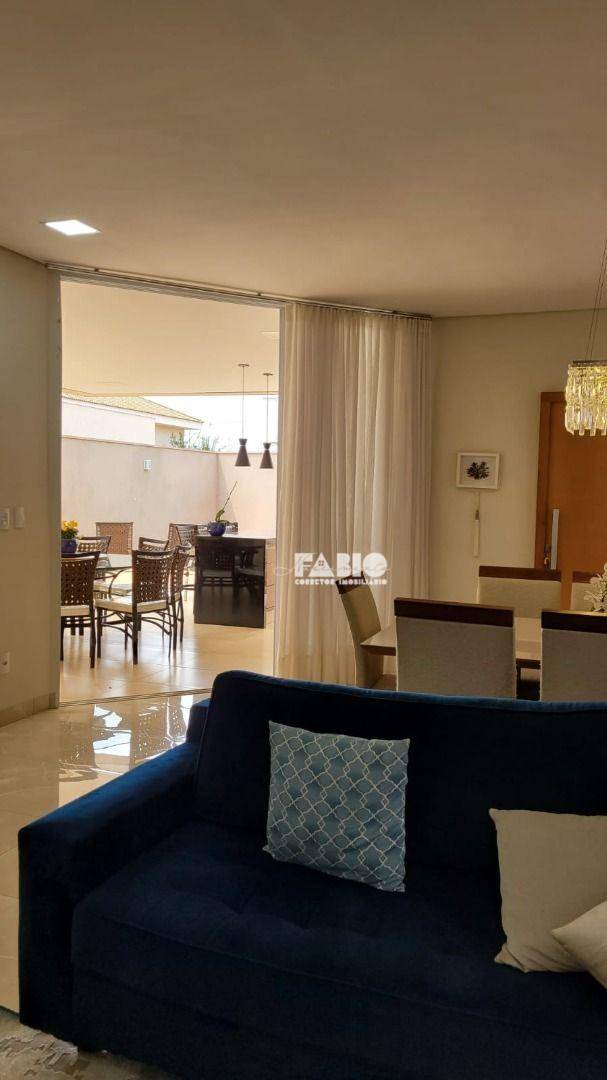 Casa de Condomínio à venda com 4 quartos, 320m² - Foto 5