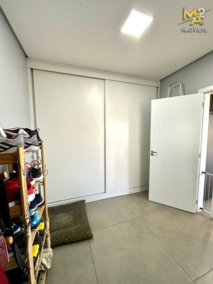 Casa à venda com 3 quartos, 440m² - Foto 9