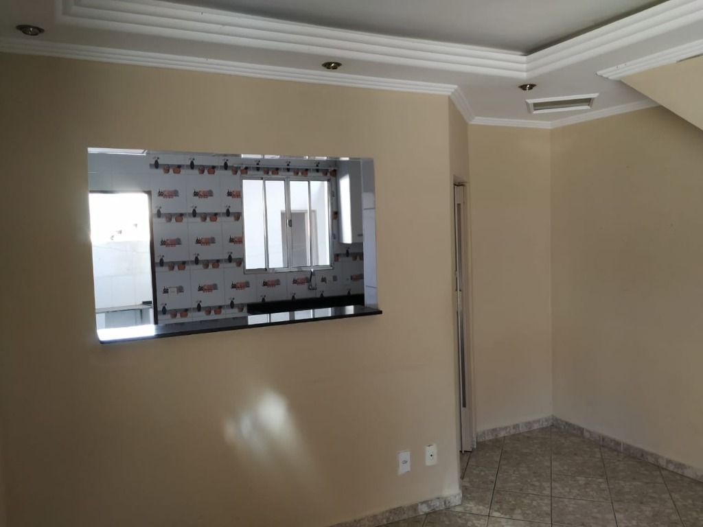 Sobrado à venda com 2 quartos, 68m² - Foto 3