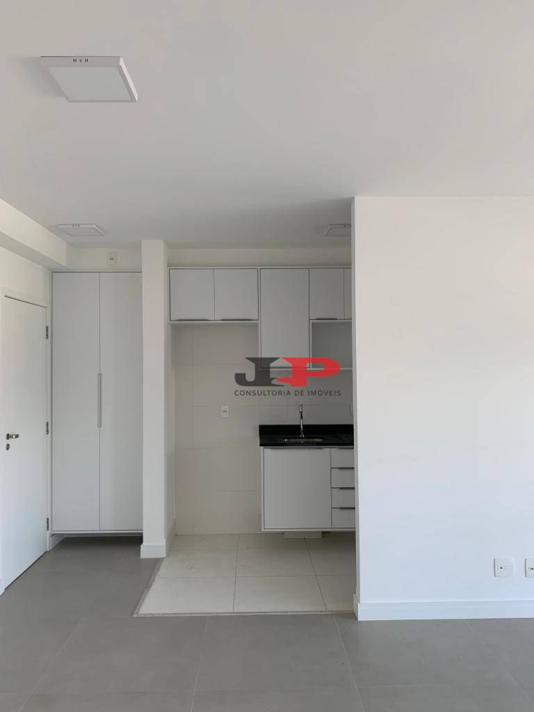 Apartamento para alugar com 2 quartos, 70m² - Foto 6