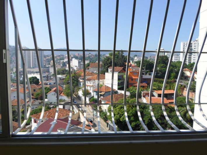 Apartamento à venda com 3 quartos, 111m² - Foto 8