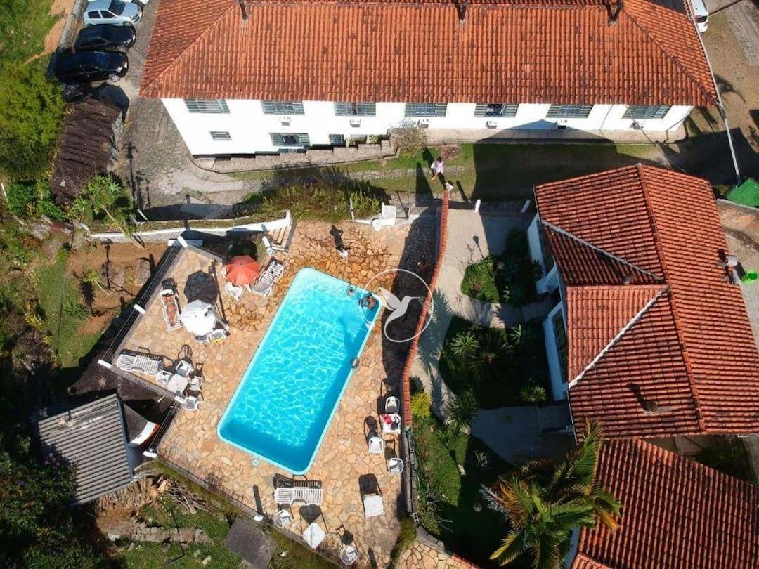 Pousada-Chalé à venda com 27 quartos, 1120m² - Foto 2