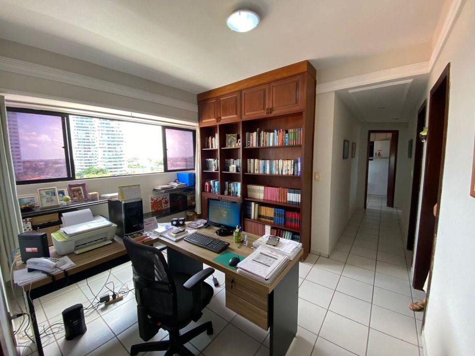 Apartamento à venda com 3 quartos, 189m² - Foto 16