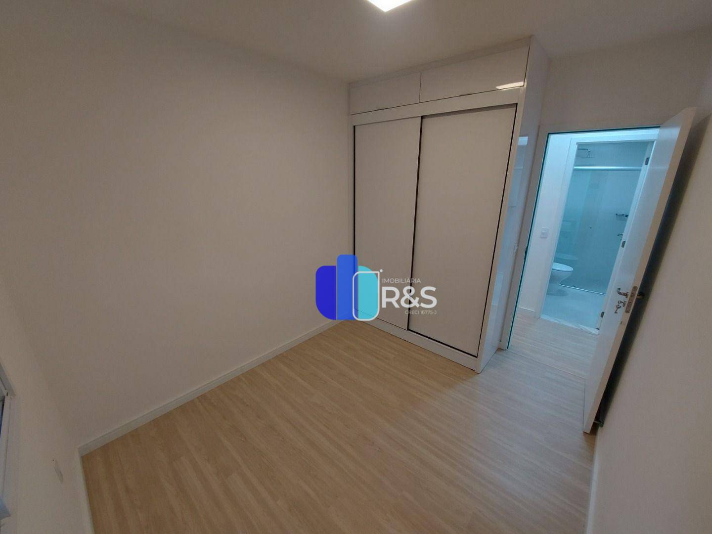 Apartamento para alugar com 2 quartos, 64m² - Foto 6