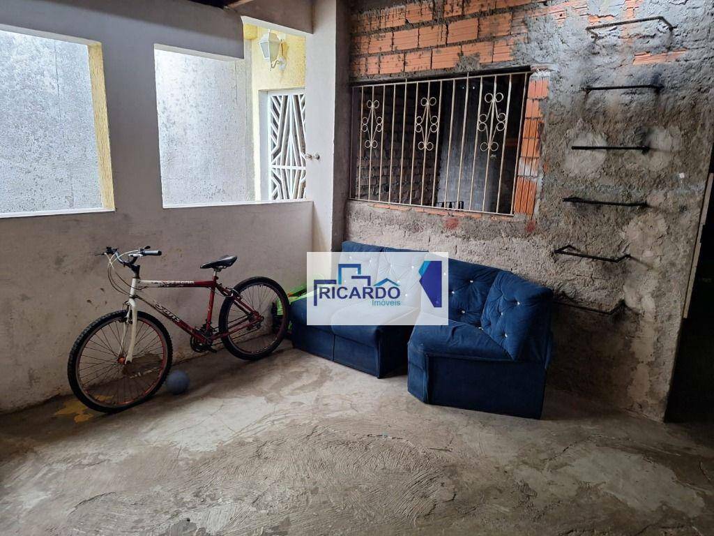 Sobrado à venda com 3 quartos, 229m² - Foto 11