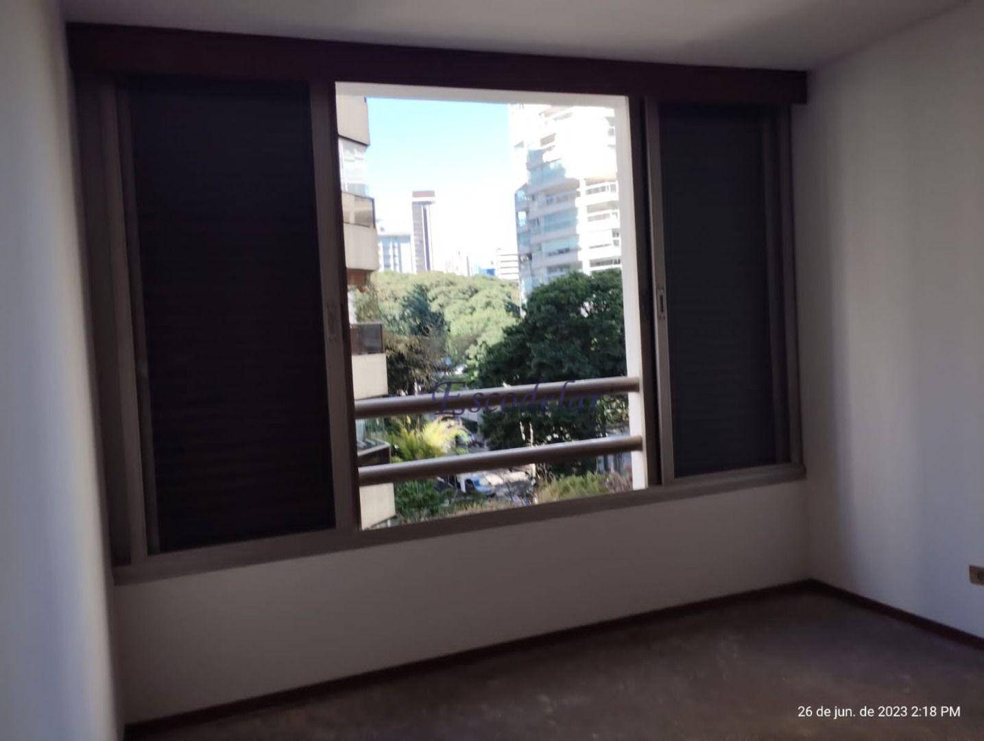 Apartamento à venda com 4 quartos, 305m² - Foto 12