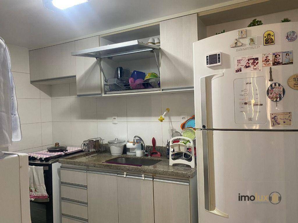 Apartamento à venda com 3 quartos, 92m² - Foto 11