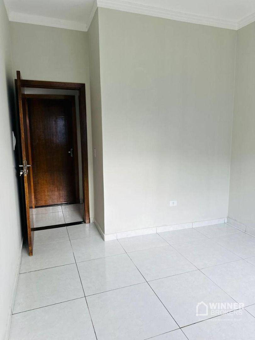 Casa à venda com 3 quartos, 69m² - Foto 8