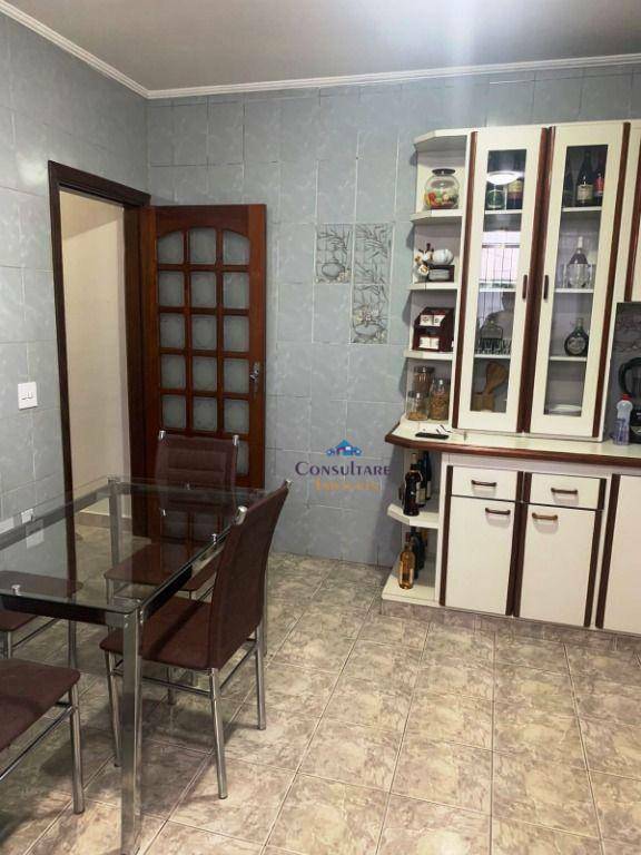 Casa de Condomínio à venda com 3 quartos, 300m² - Foto 31